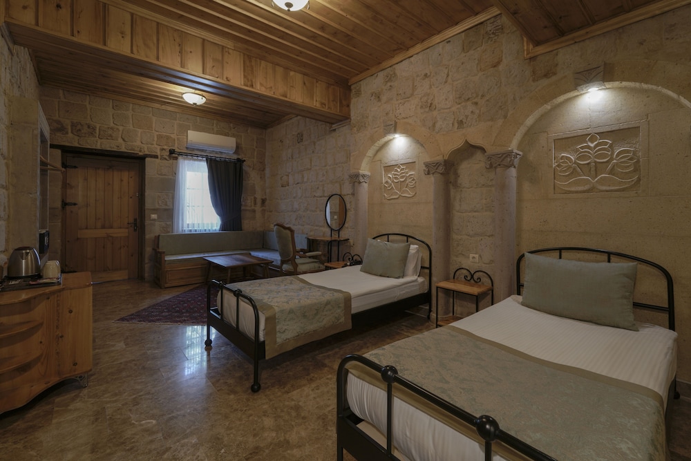 Stone Standard Twin Room - Photo 10