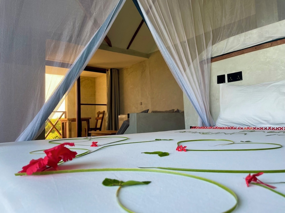 Luxury Loft, 1 King Bed, Garden View photo 1