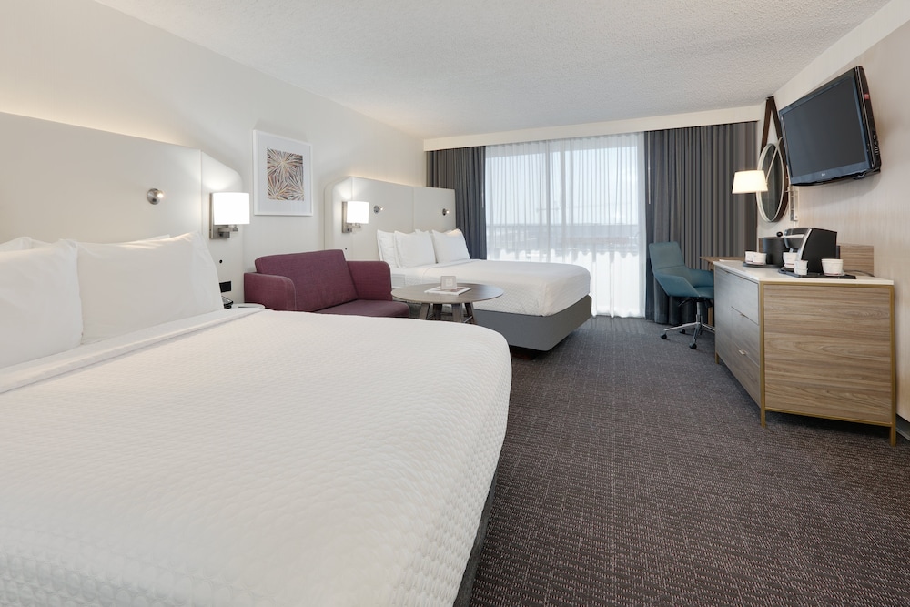 Premium Room, 1 King Bed, City View - Photo 6