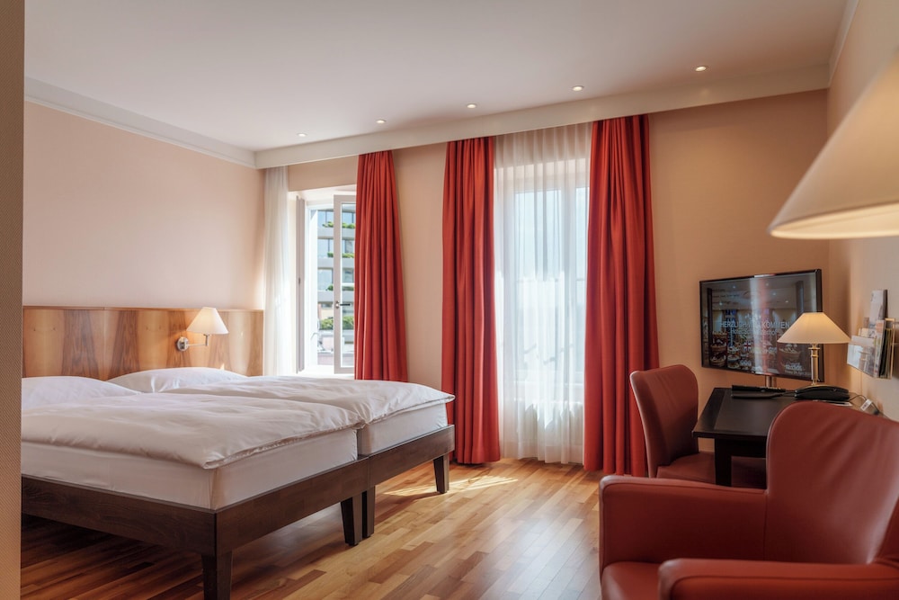 Business Double Room - Photo 1