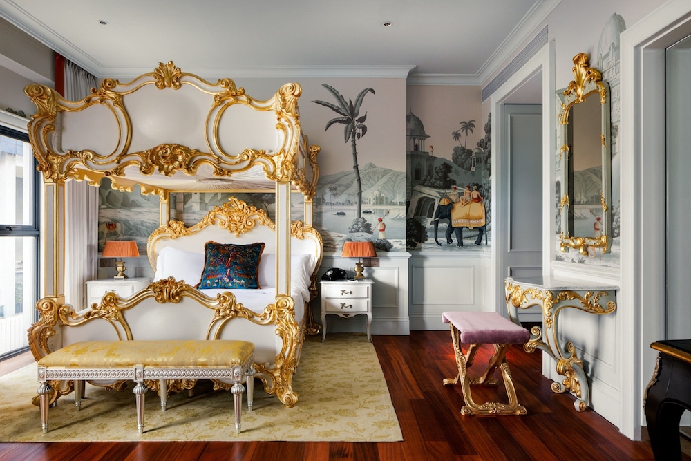 Royal Suite, Multiple Beds photo 1