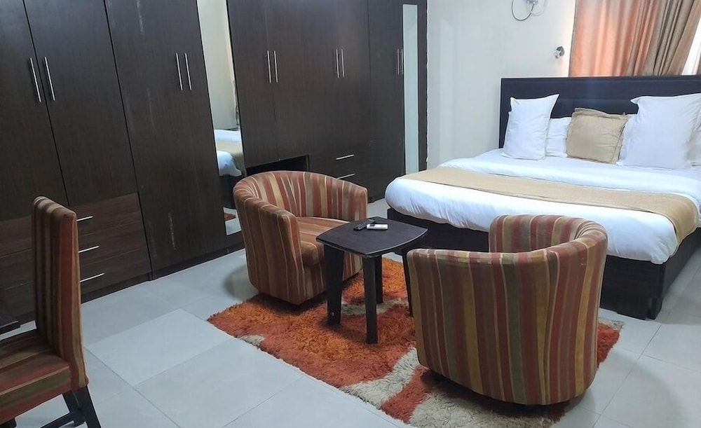 Deluxe Room, Balcony, City View photo 2