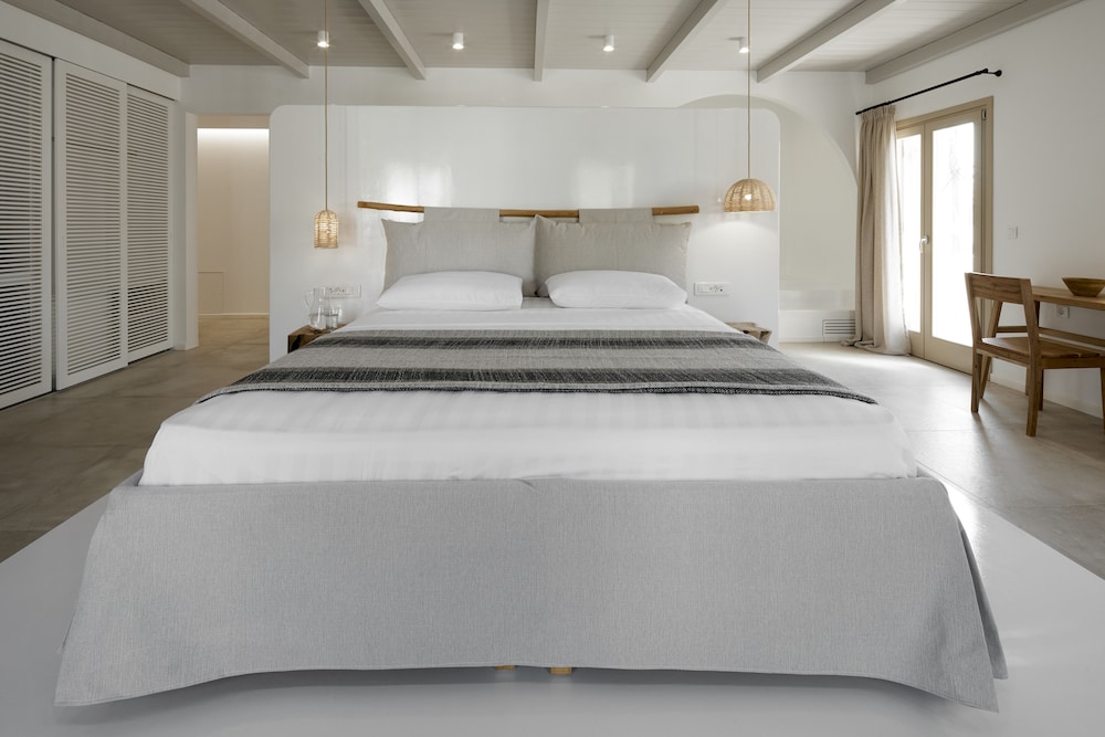 Exclusive Suite, Hot Tub (Indoor) - Photo 13