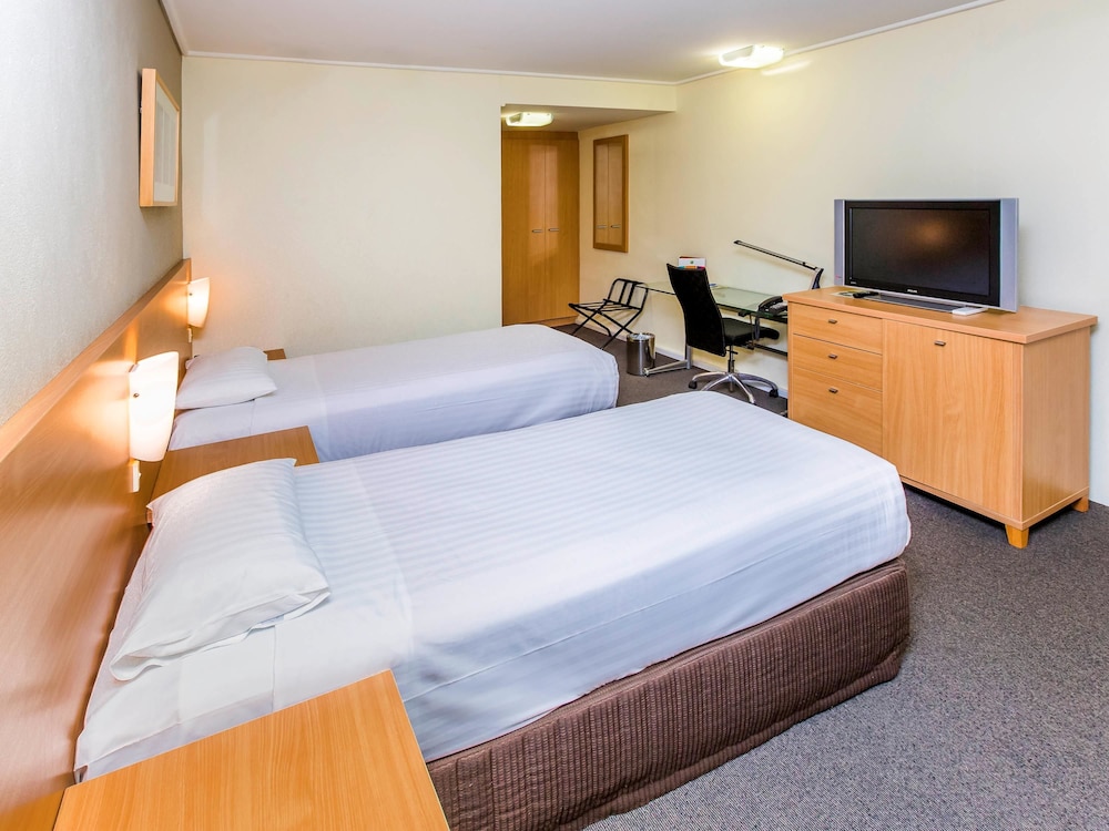 Superior Double Room, 2 Double Beds - Photo 8