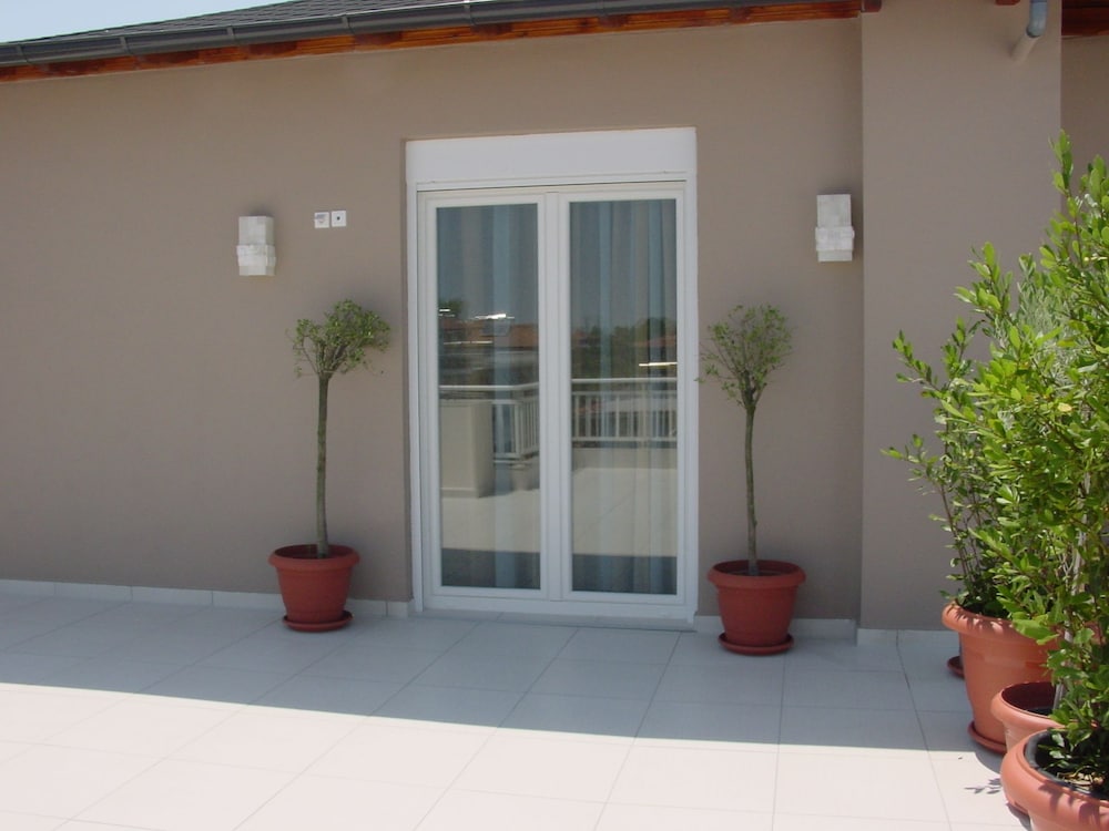 Deluxe Studio, Balcony photo 1