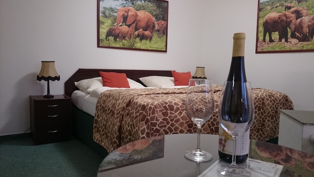 Suite, 1 Bedroom photo 1