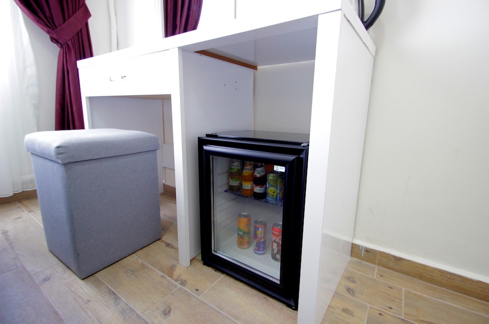 Basic Double or Twin Room, City View photo 2