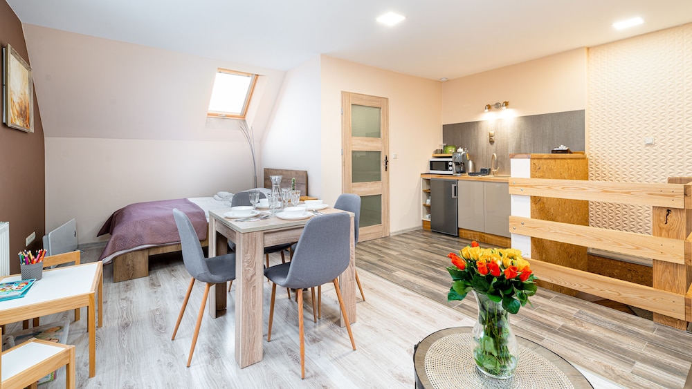 Studio Suite (6b) photo 2
