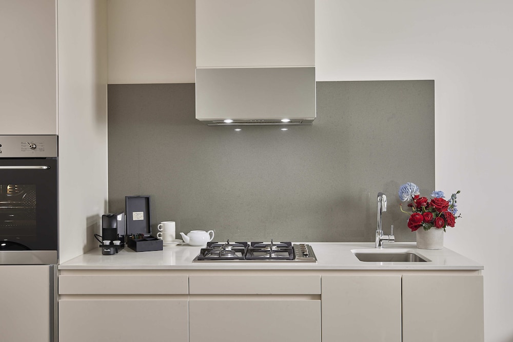 Deluxe Apartment, 1 Bedroom (Weekly Housekeeping) - Photo 7