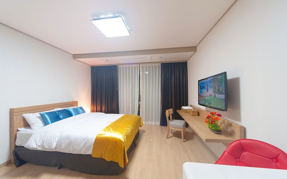 Room (Standard Double-36) - Photo 2