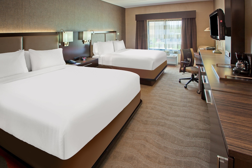 Standard Room, 2 Queen Beds - Photo 1