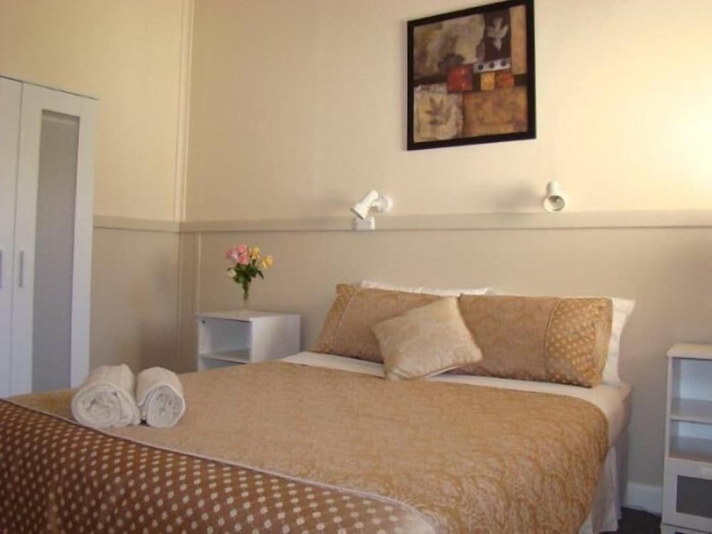 Rose Room photo 1