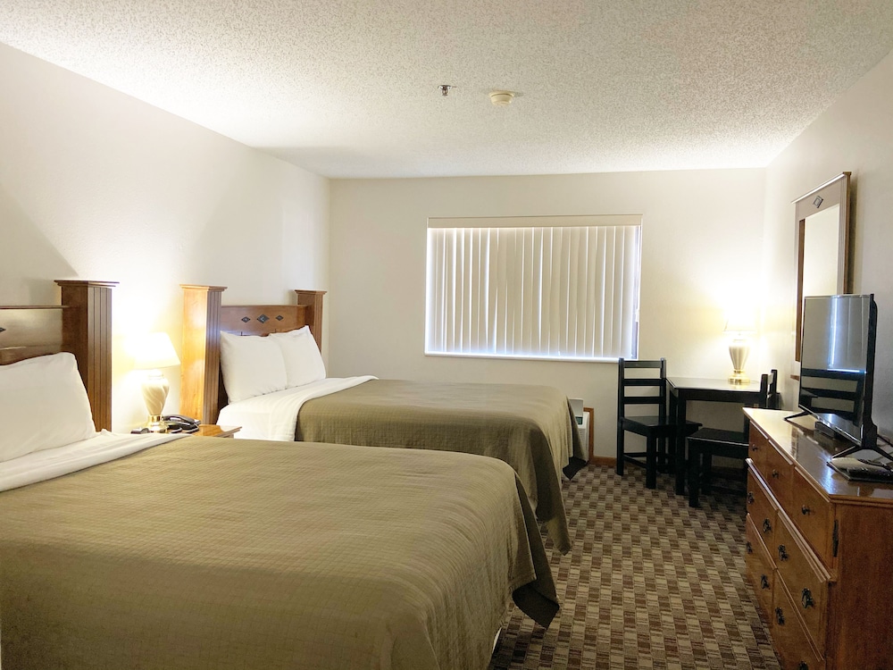 Standard Room, 2 Queen Beds photo 1