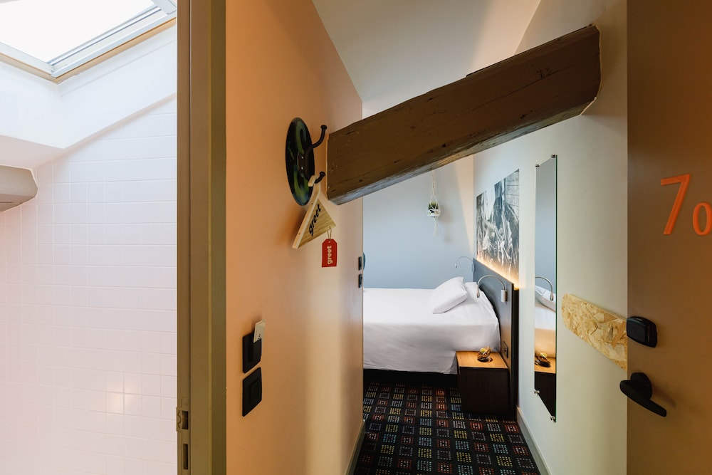 Standard Room, 1 Double Bed (Pop)