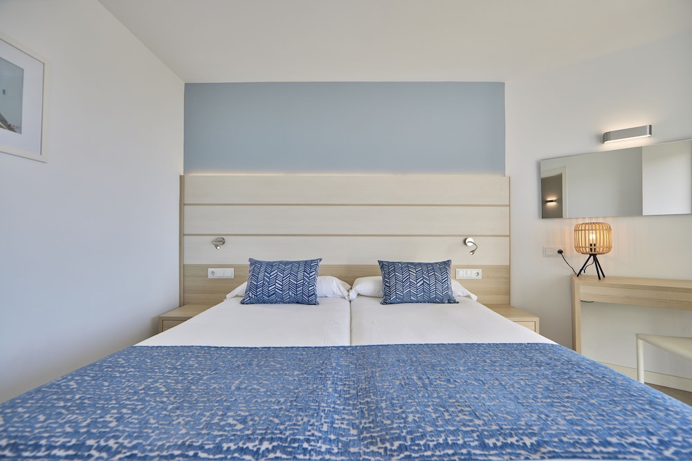 Junior Suite, Balcony (3 adults) photo 3