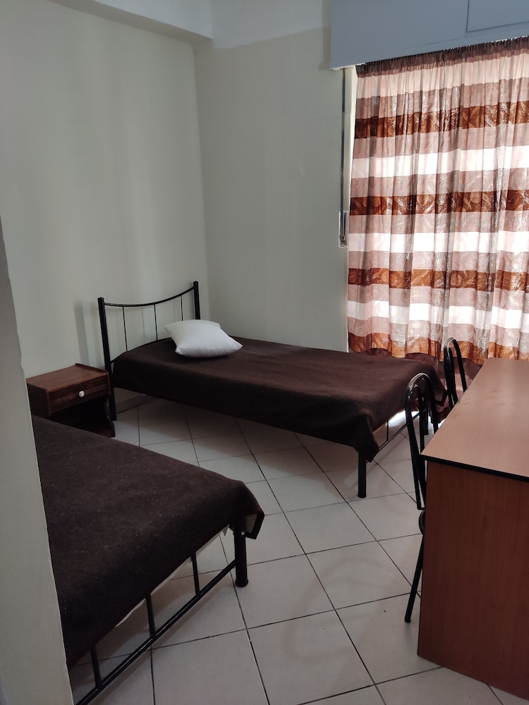 Basic Triple Room photo 2