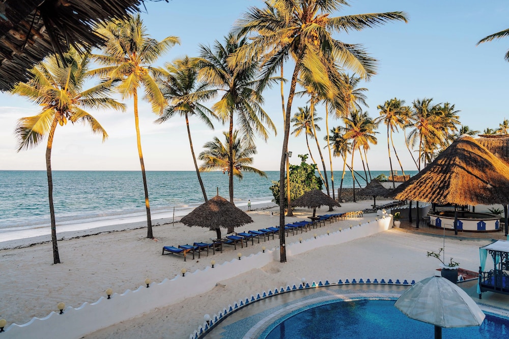 Superior Double Room, 1 Double Bed, Non Smoking, Beach View photo 3