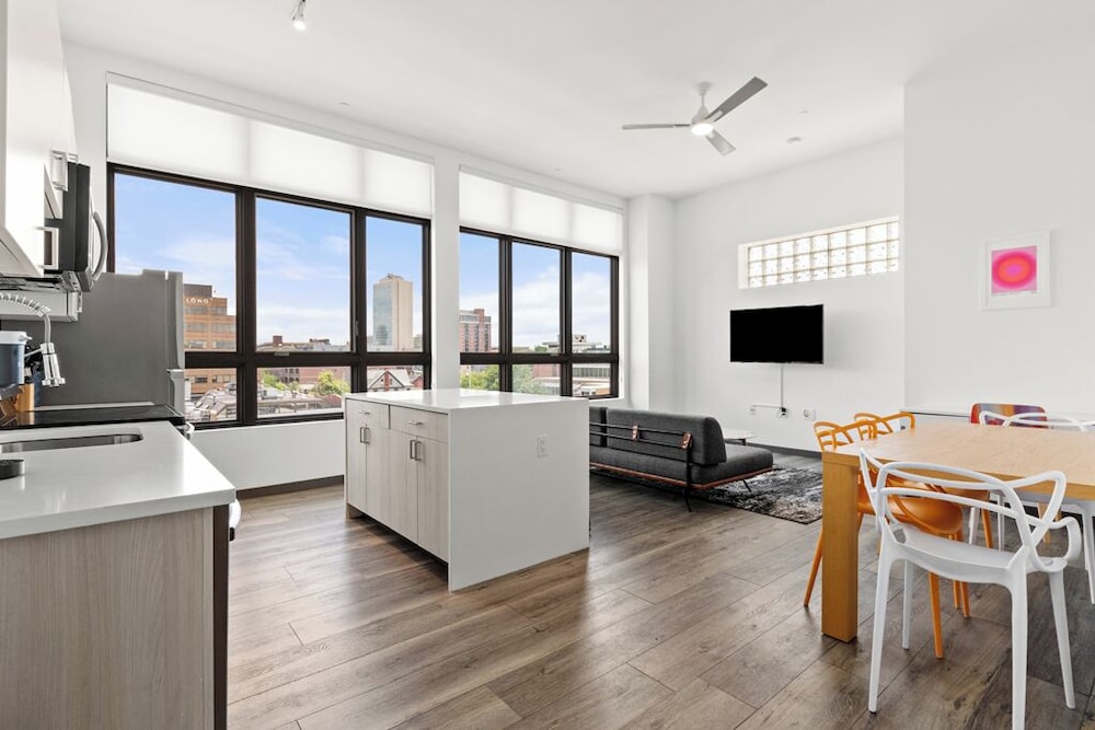 Royal Apartment, 2 Bedrooms, 2 Bathrooms photo 2