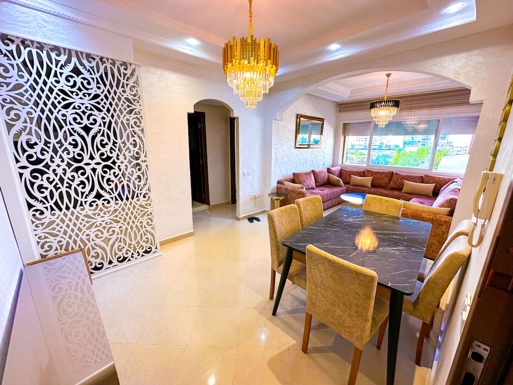 Luxury Apartment photo 3
