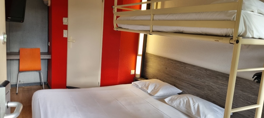 Room, 1 Double Bed - Photo 2