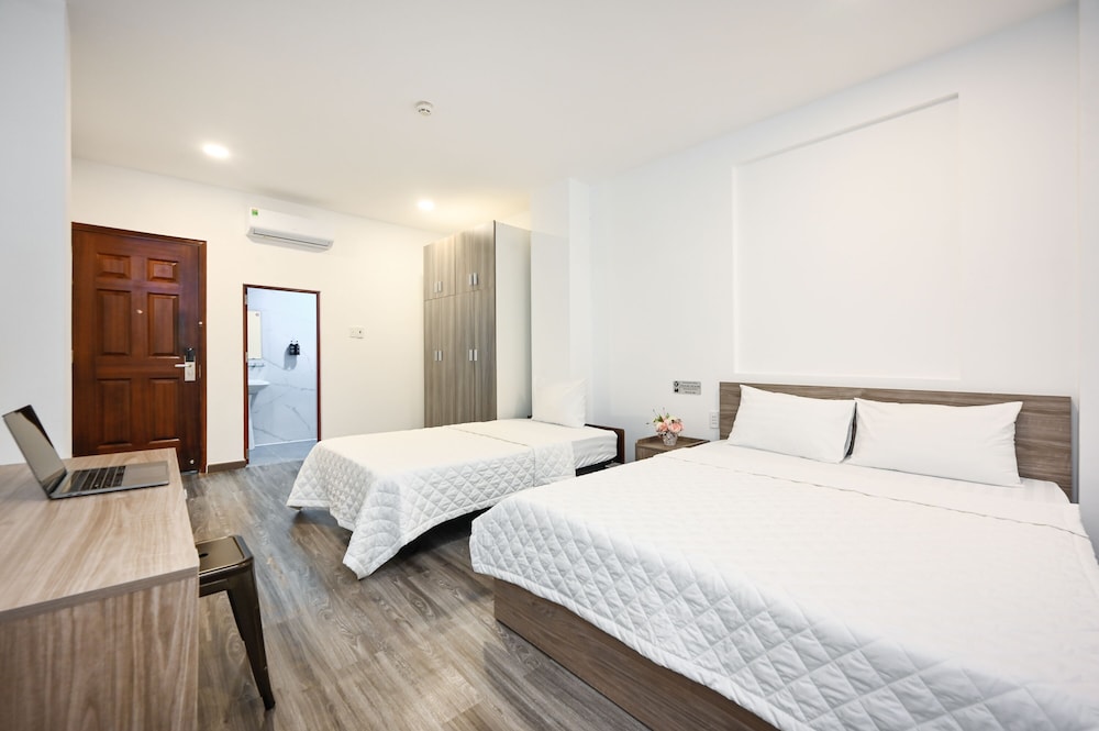 Superior Triple Room photo 2