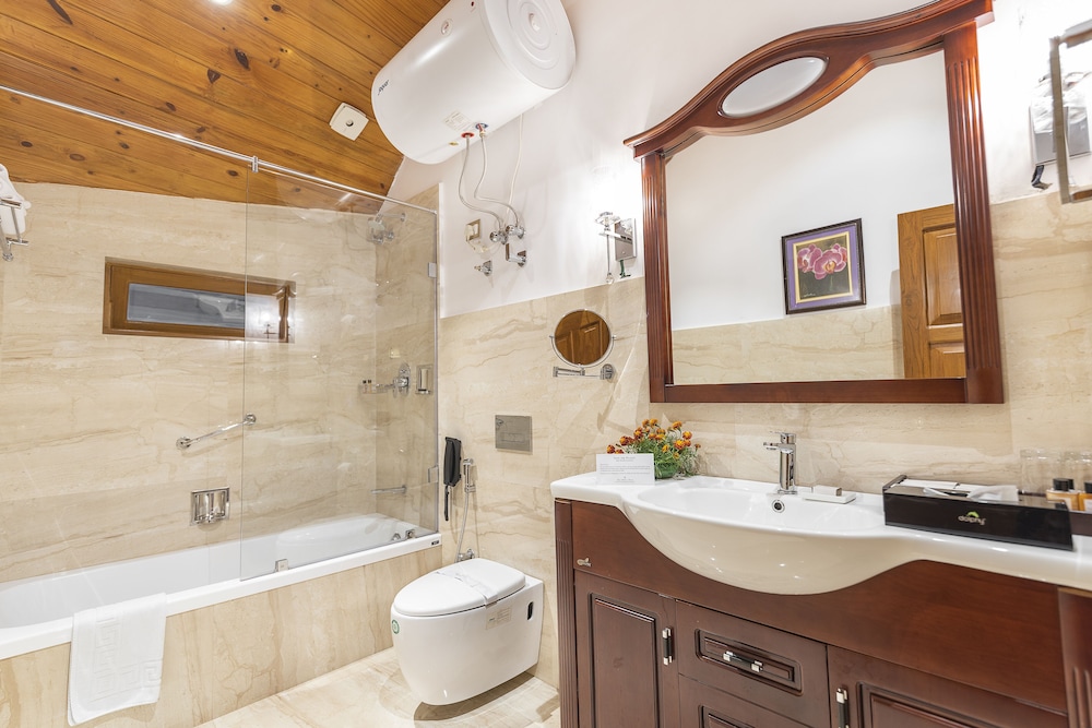 Deluxe Double or Twin Room - Photo 3