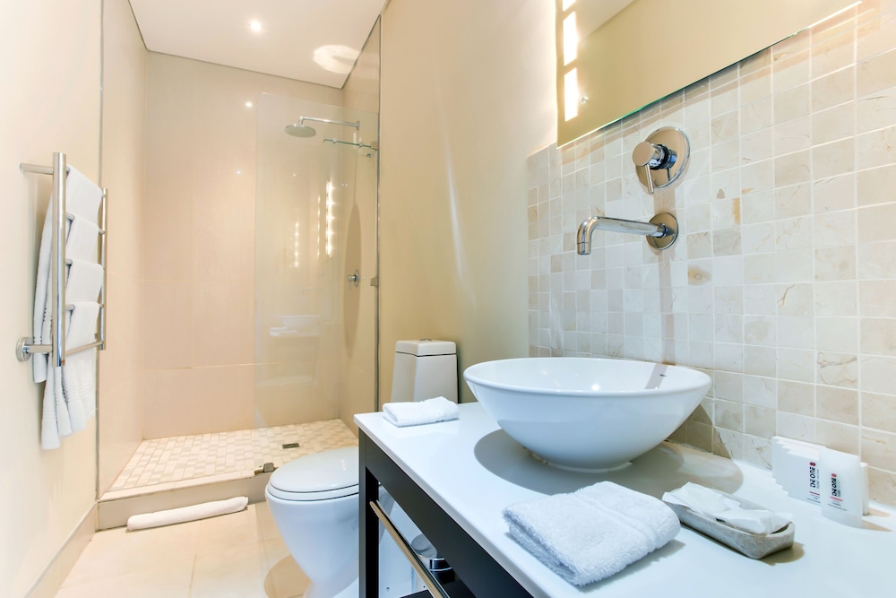 Standard en-suite room - Photo 4