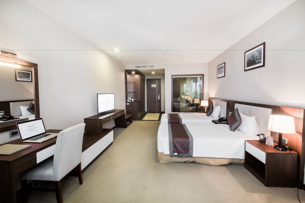 Deluxe Twin Room photo 3
