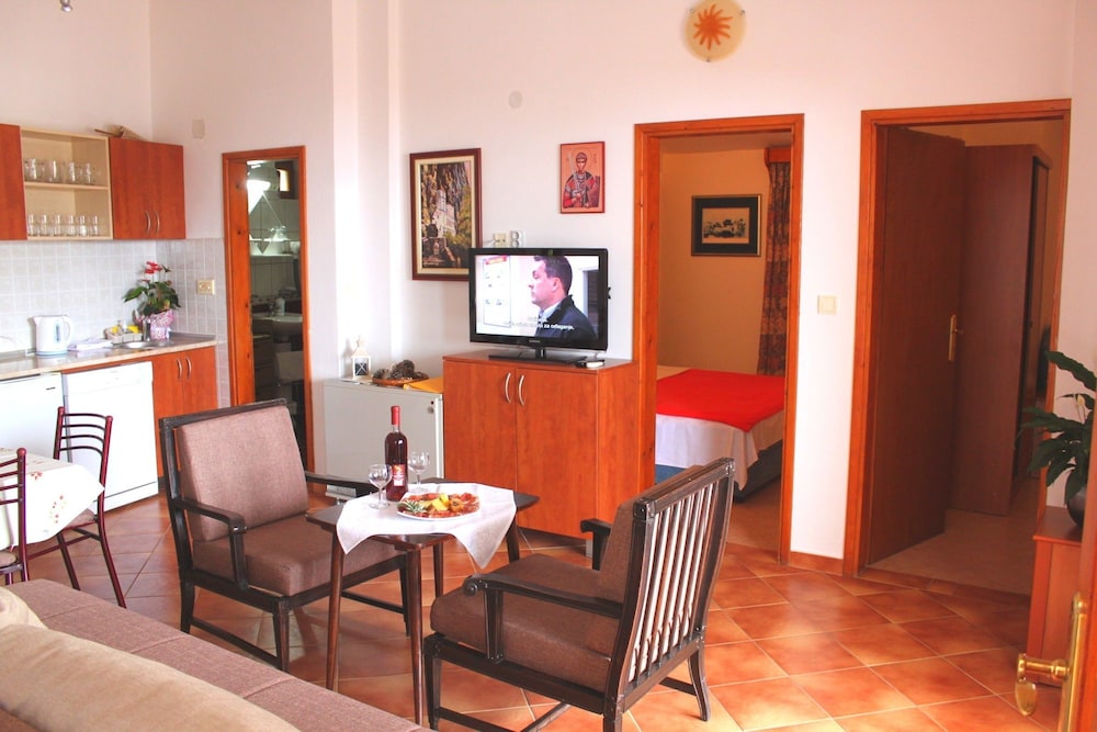 Family Apartment, 2 Bedrooms, Sea View, Sea Facing