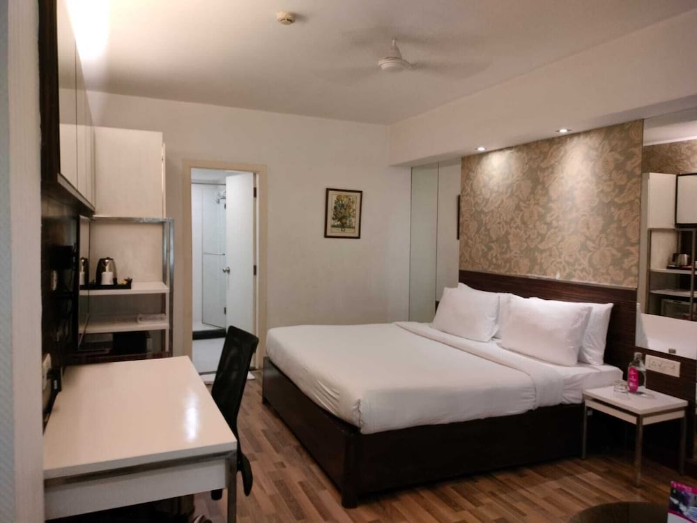 Deluxe Room - Photo 4