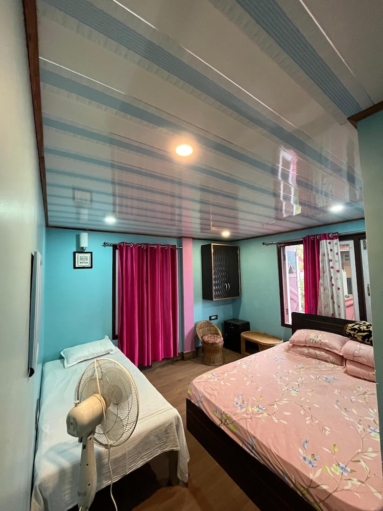 Classic Triple Room