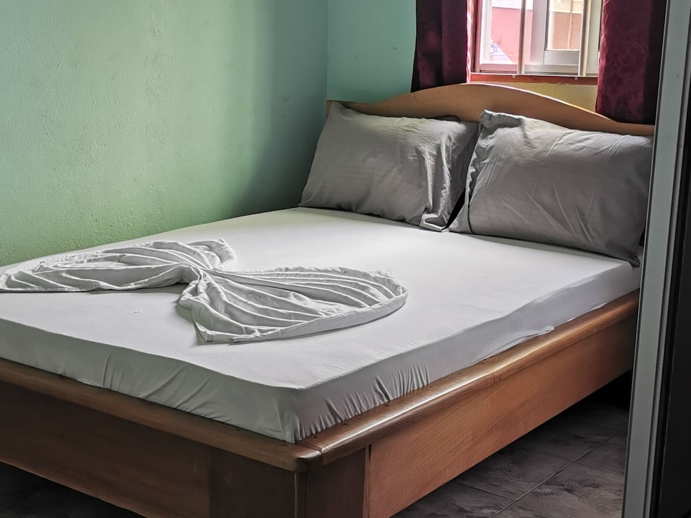 Basic Double Room, 1 Double Bed photo 3