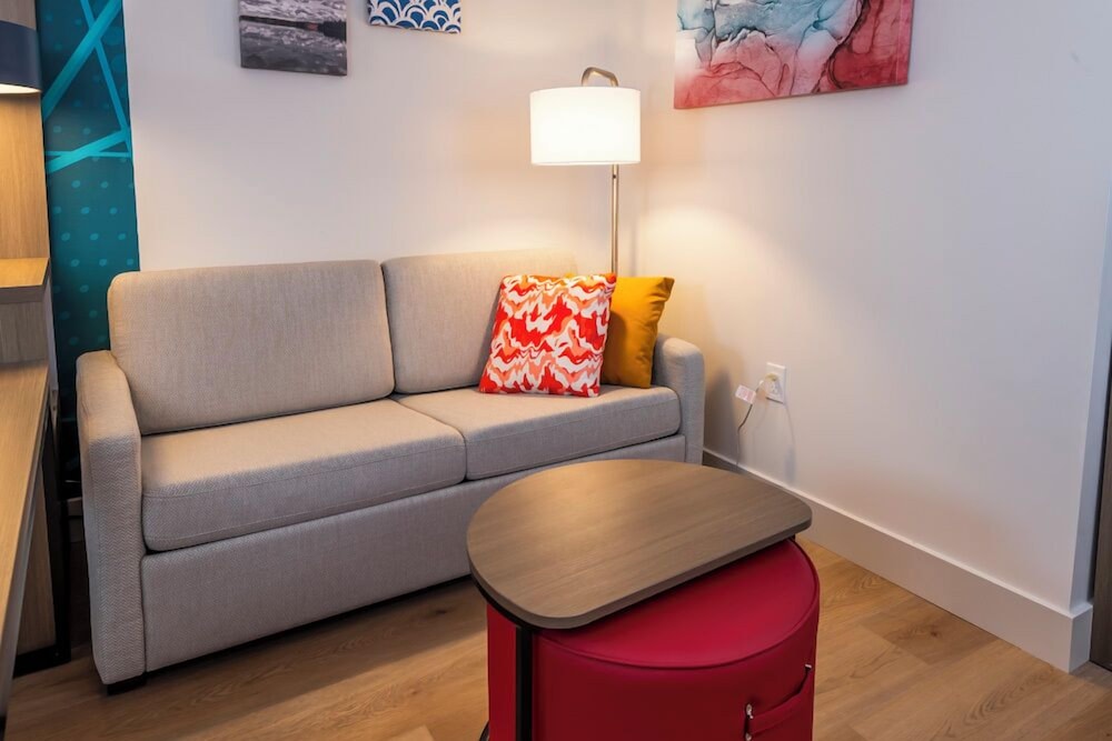 Suite, Multiple Beds, Accessible, Non Smoking