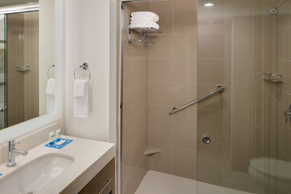 Available room