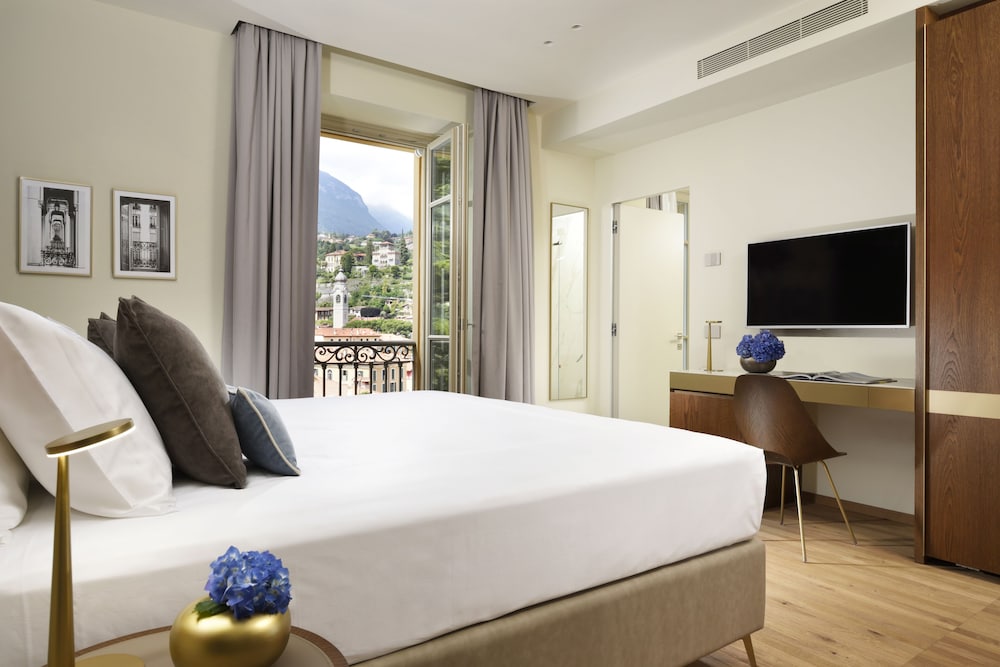 Room, Balcony, Park View (Prestige) - Photo 1