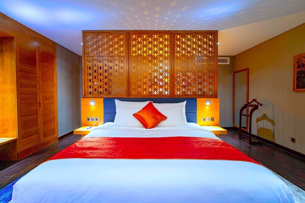 Royal Suite, Ocean View photo 2