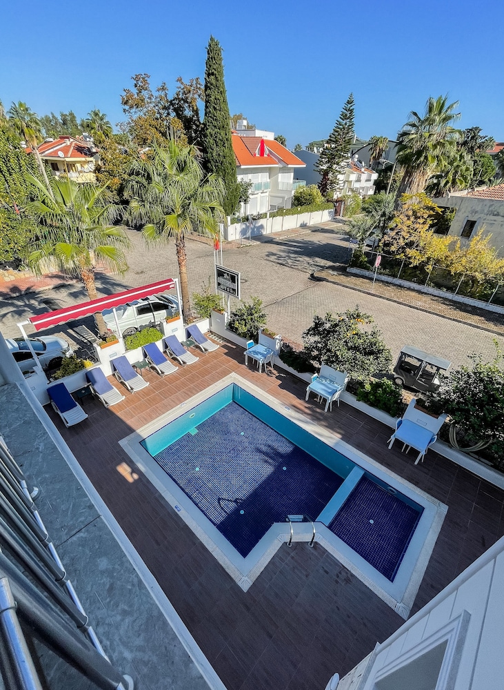 Deluxe Room, Balcony - Photo 5