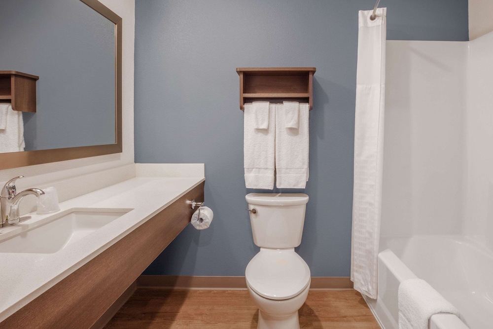 Standard Studio, 2 Queen Beds, Kitchen