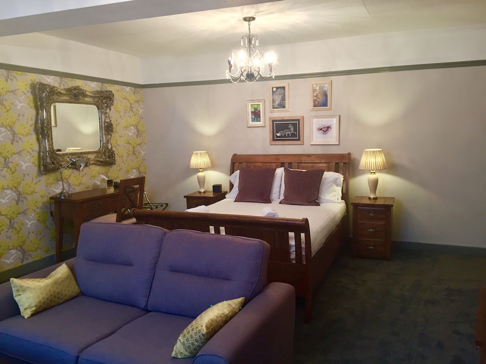 Suite, 1 King Bed (Feature) - Photo 1
