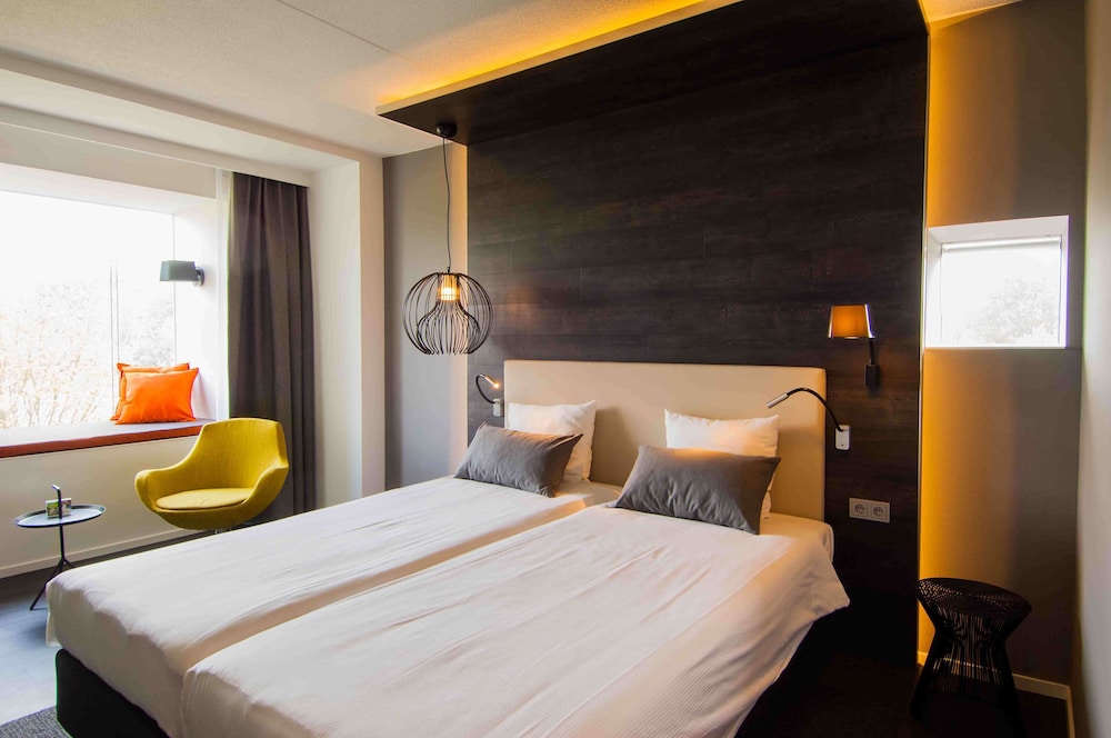 Executive Room, 2 Twin Beds - Photo 4