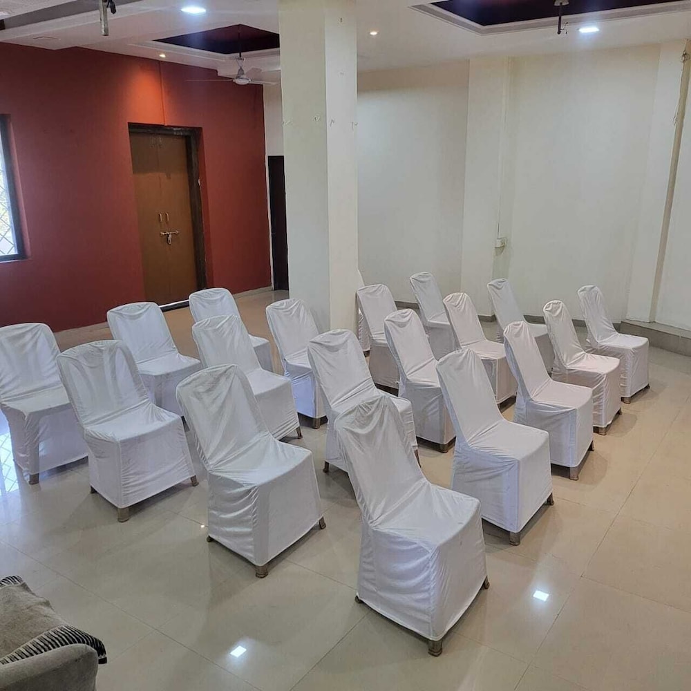Deluxe Double or Twin Room, Balcony, Garden View