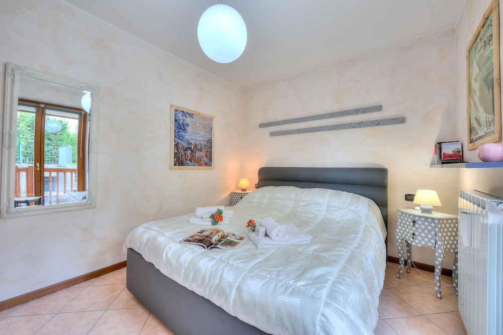 Family Apartment, 1 Bedroom, Mountainside (Casa Stefy) photo 3