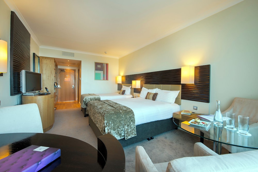 Signature Twin Room