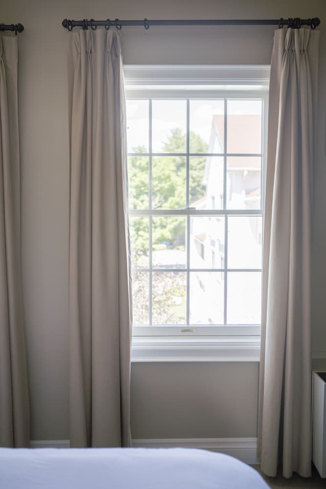 Standard Room, 2 Double Beds, Garden View photo 3