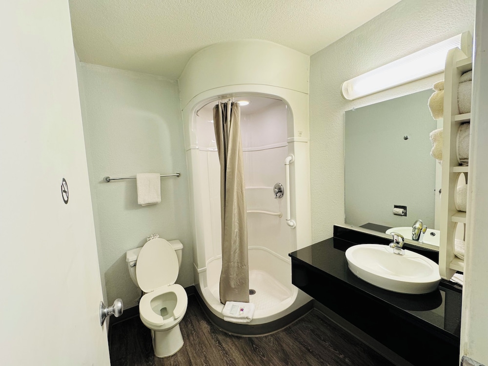 Standard Room, 2 Double Beds, Non Smoking, Kitchenette - Photo 14