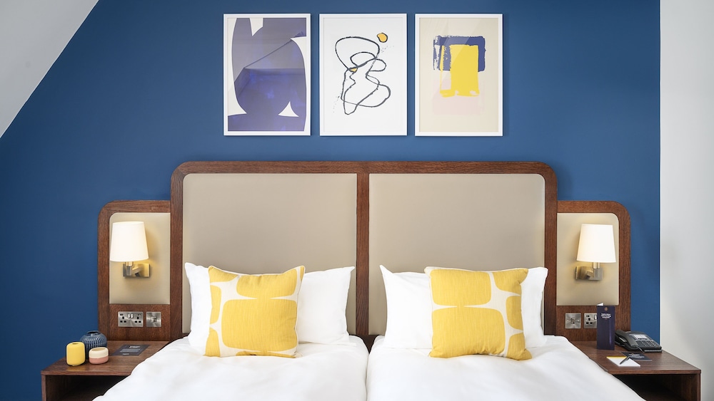 Standard Room, Multiple Beds photo 2