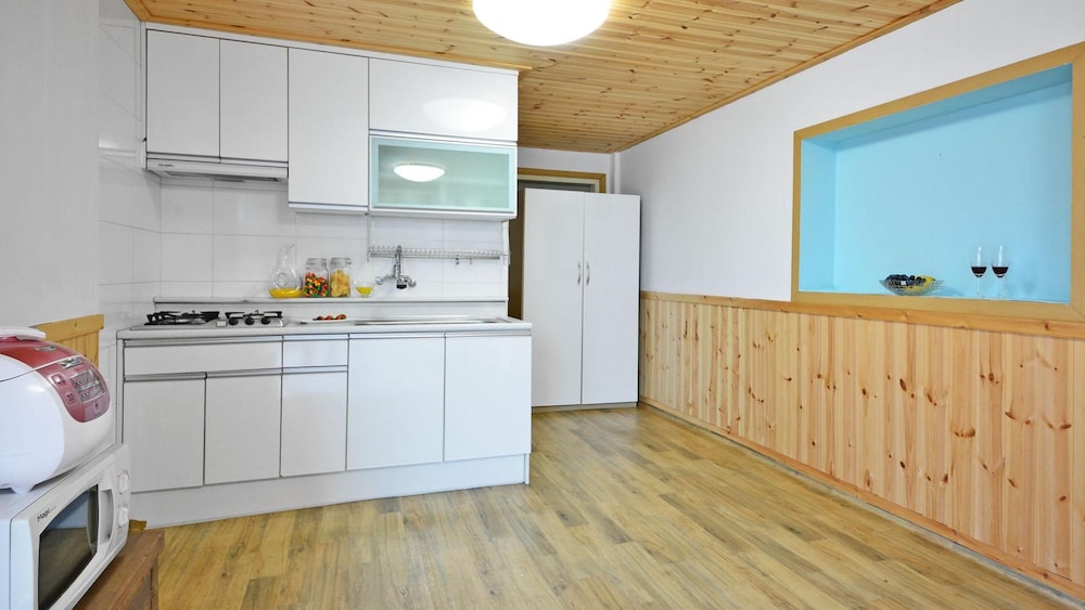 Basic Room, 1 Bedroom (Punky ( F1 )) - Photo 4