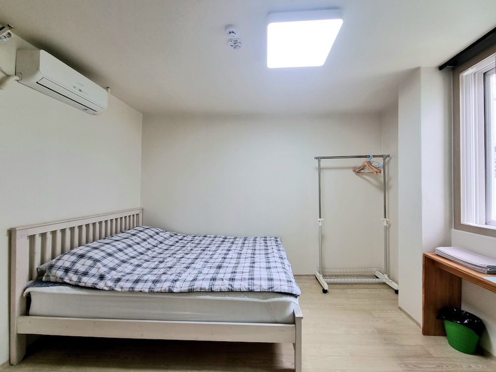 Basic Room - Photo 4