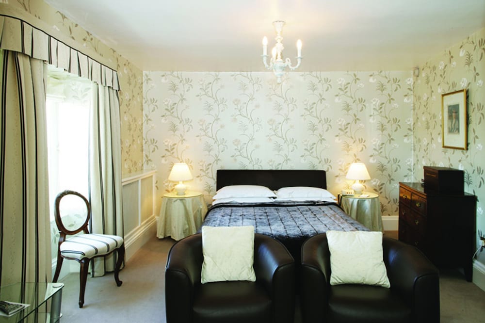 Double or Twin Room (in main hotel) photo 1