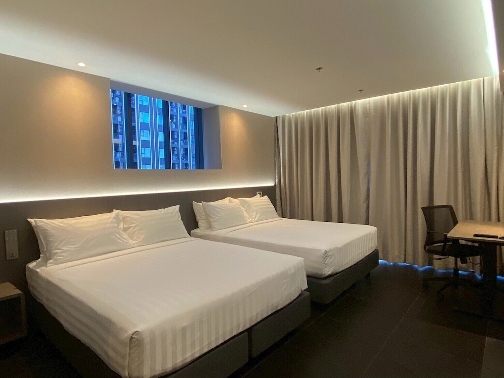 Family Quadruple Room, Non Smoking, City View